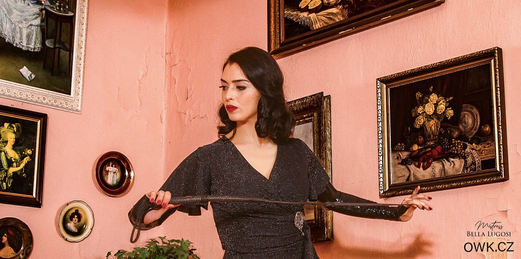 Mistress Bella Lugosi im Interview auf Lady-Sas.com.