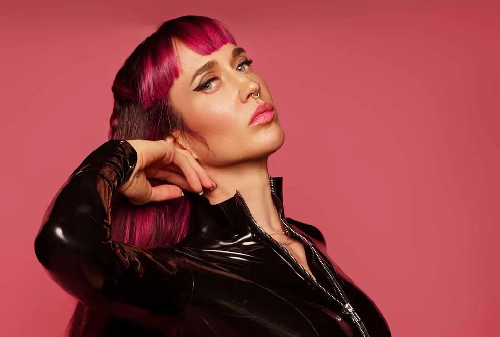 Close-up: Mistress Yuna, German Dominatrix