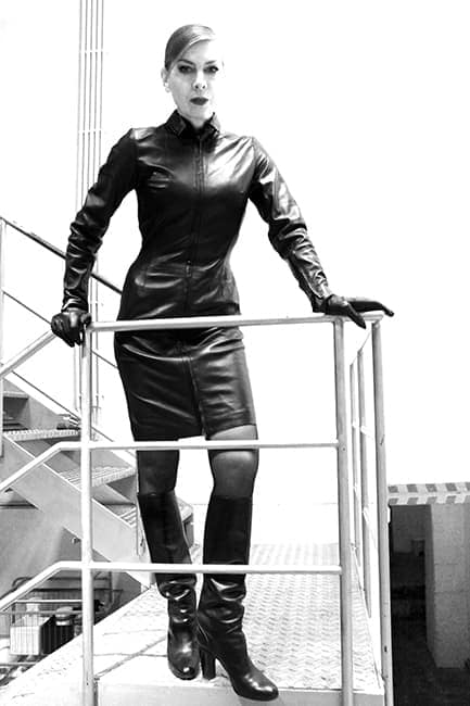 Domina Louiza, Berlin, im Interview auf Lady-Sas.com.