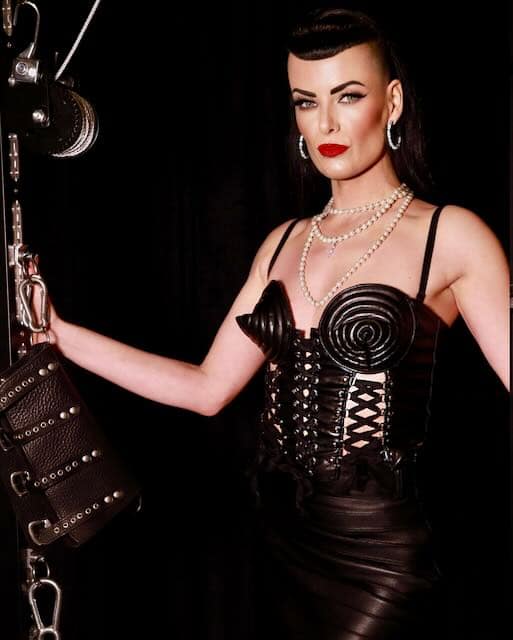 Missy van Licks, Domina in Berlin