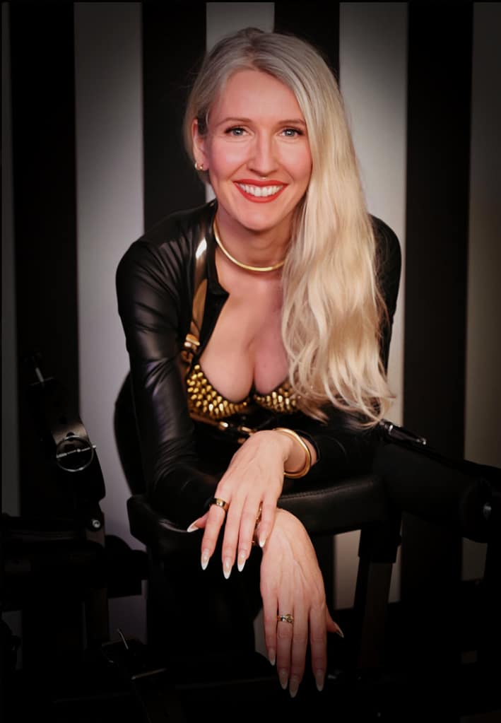 Dominatrix Miss Devianz, Hamburg