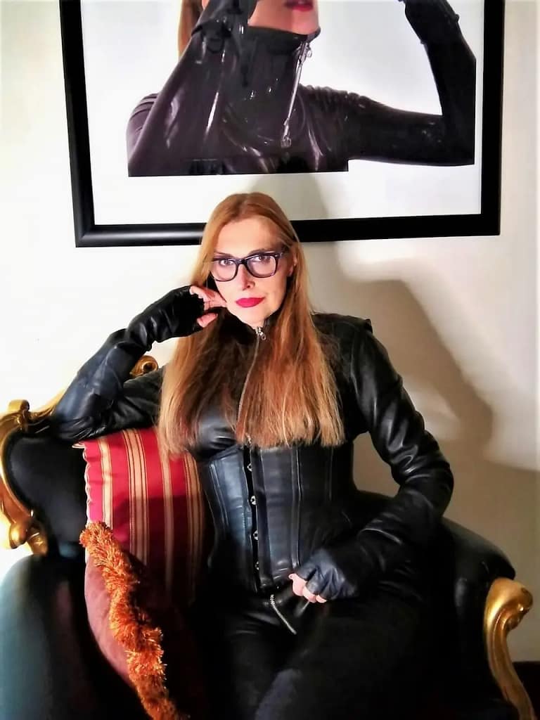 Maîtresse Sreni, Milan, Italie