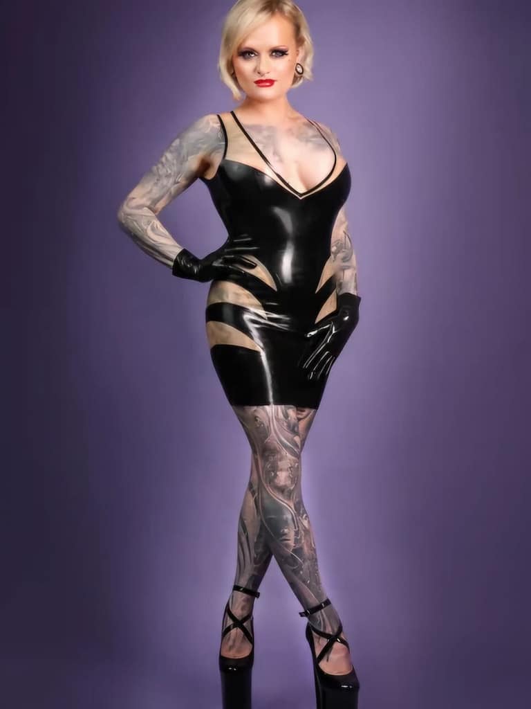 Domina Mistress Sinister, Studiofoto