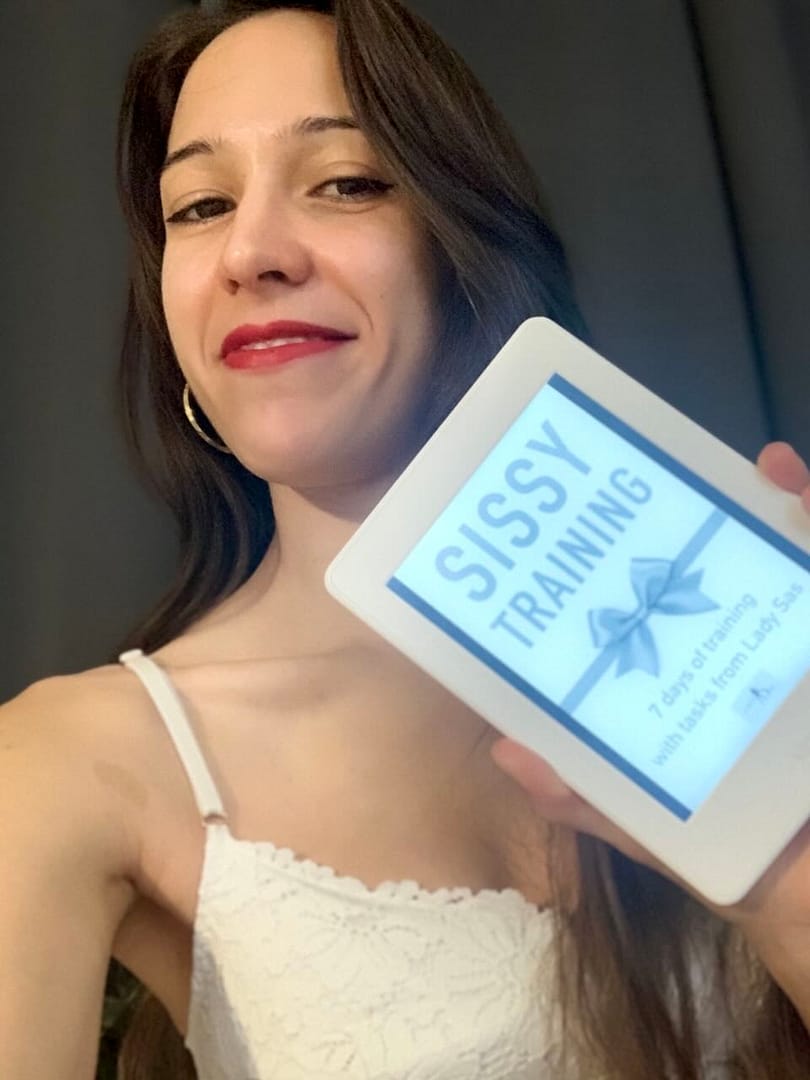 Mistress Fun mit dem eBook "Sissy Training".