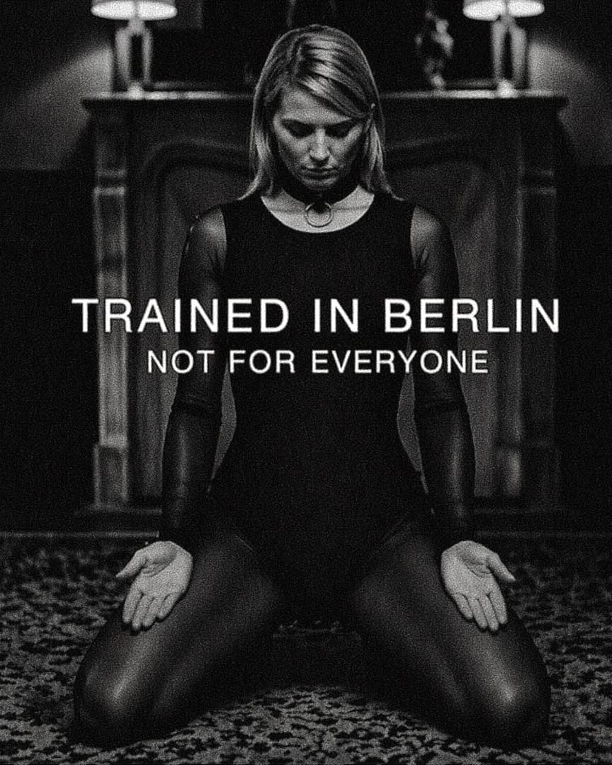 Submissive BDSM Escort jO