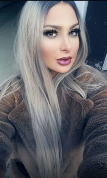 Cara von Teese