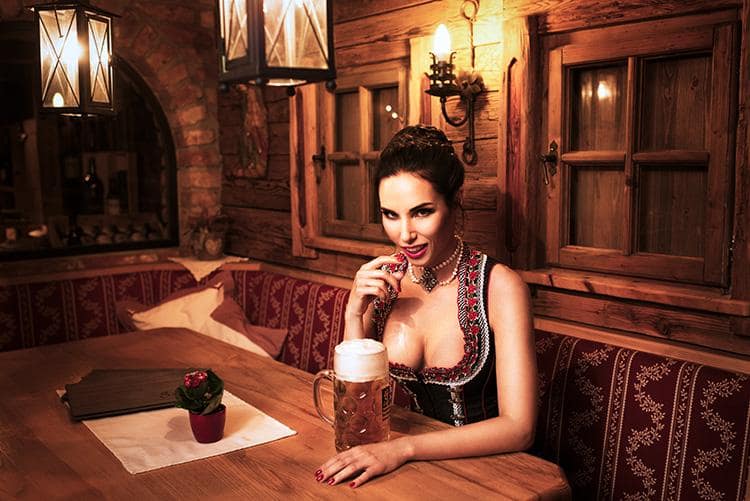 Dominatrix Escort Munich