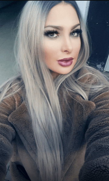 Cara von Teese