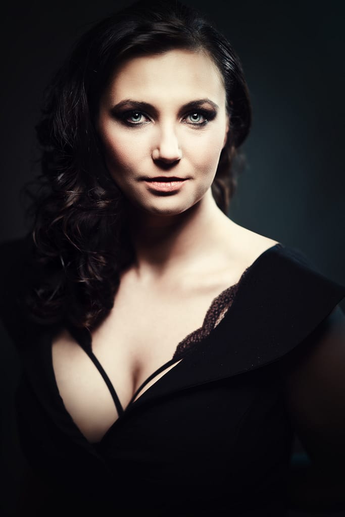 Lady Alexa Wolf